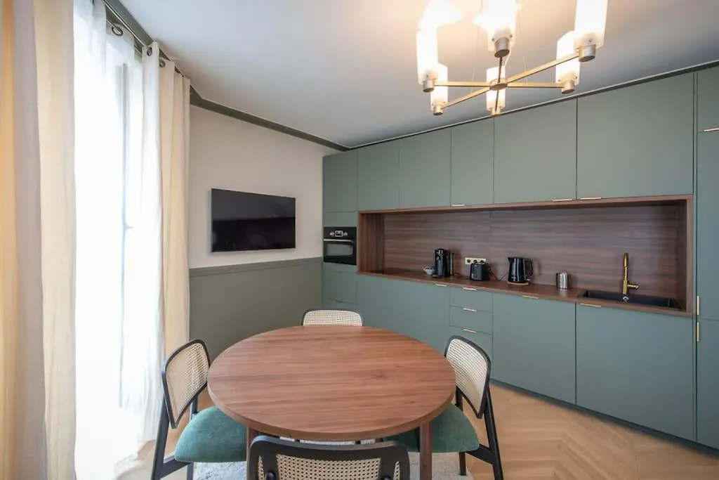 Bon Marche - Charming Apartment Paris France